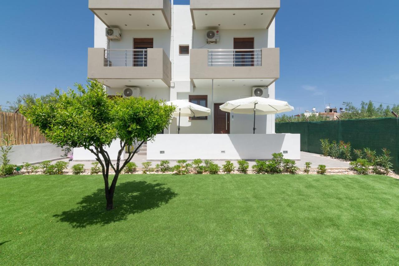 Modern House With Pool Near Beach Gazi Exterior foto