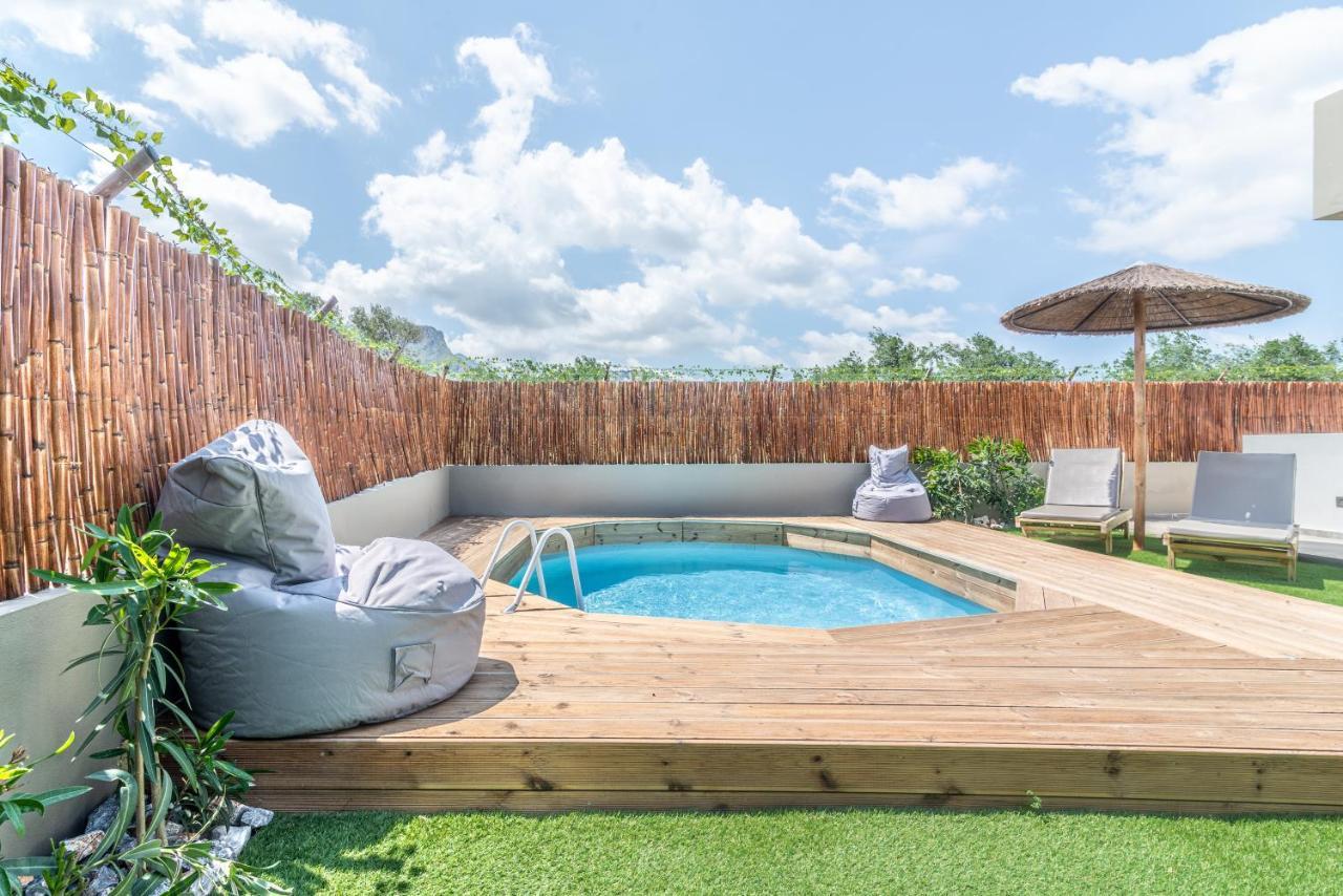 Modern House With Pool Near Beach Gazi Exterior foto
